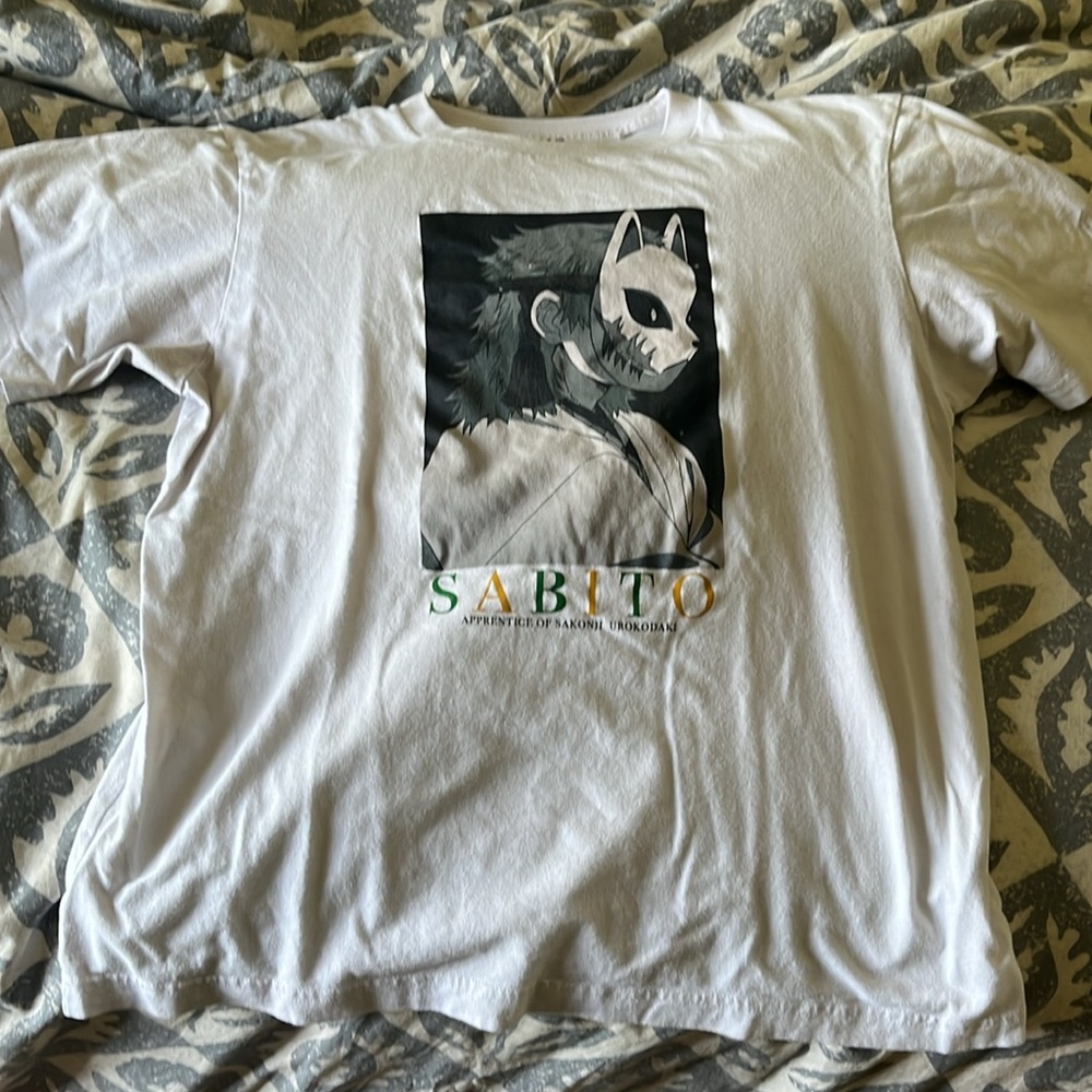 🎐 Uniqlo Anime Demon Slayer: "Kimetsu No Yaiba" White Sabito Short Sleeve Top 🎐 - Picture 5 of 6